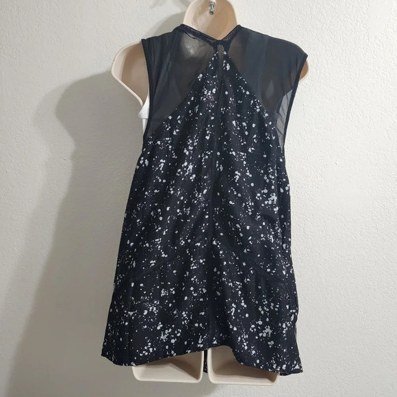 URBAN OUTFITTERS Silence + Noise Black White Splatter Print Open Vest Size S - Picture 5 of 11